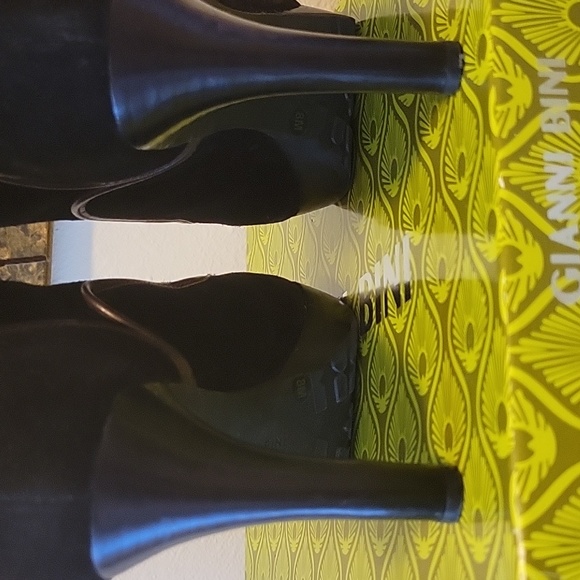 Gianni B 3.5 inch black suede boots sz 8 with oatmeal cuffs which lace up - Picture 5 of 8